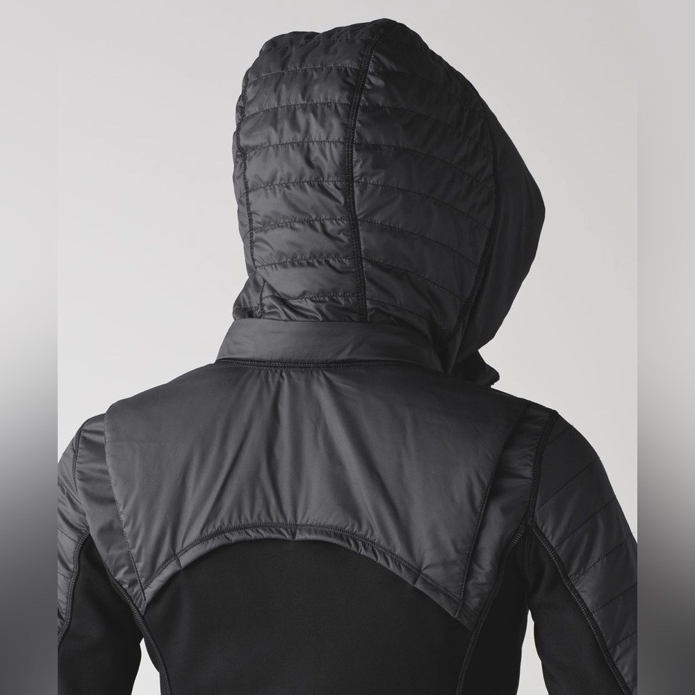 Lululemon First Mile Jacket - Picture 4 of 15